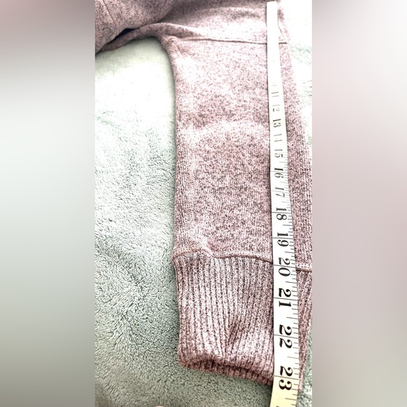 The North Face Women’s Purple Sweater - Picture 12 of 12